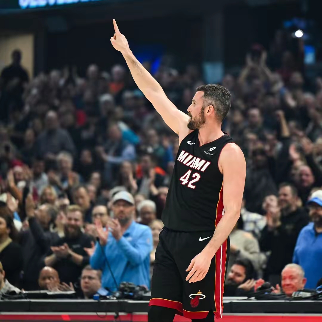 离谱！转会期成都蓉城豪取连胜本菲卡围绕NBA季后赛复出首秀，管理层表态——话题不断的简单介绍