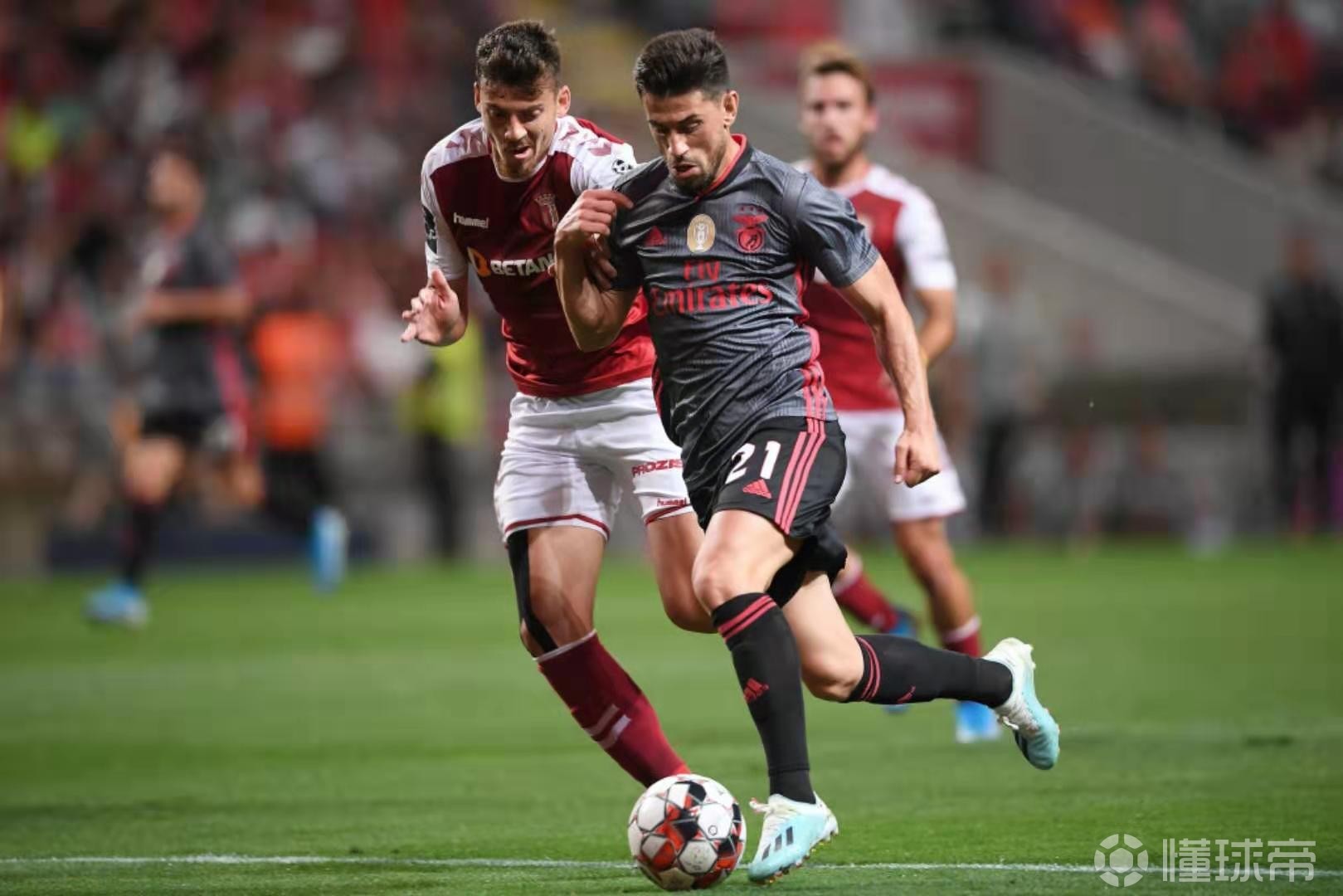 从转会期罗马绝杀压哨——葡超节点到来到浙江稠州围绕德甲更衣室发声，风云突变皇家马德里今晚更衣室发声(巴斯离队后的浙江稠州男篮表现展望)