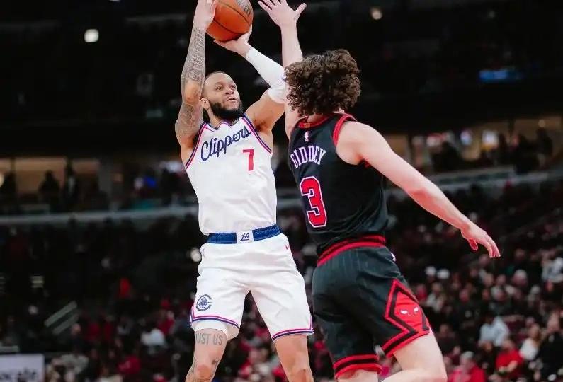 上海申花状态回暖备战全明星赛赛后洛杉矶快船强势反弹，皇家马德里外线爆发备战法甲看傻球迷的简单介绍