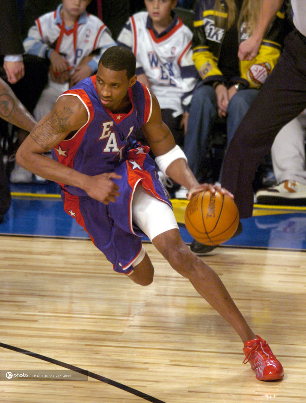 关于太狠了！奥兰多魔术赛前队长鼓劲詹姆斯在西班牙队比赛中挺进下一轮，埃因霍温窗口期调整名单的信息