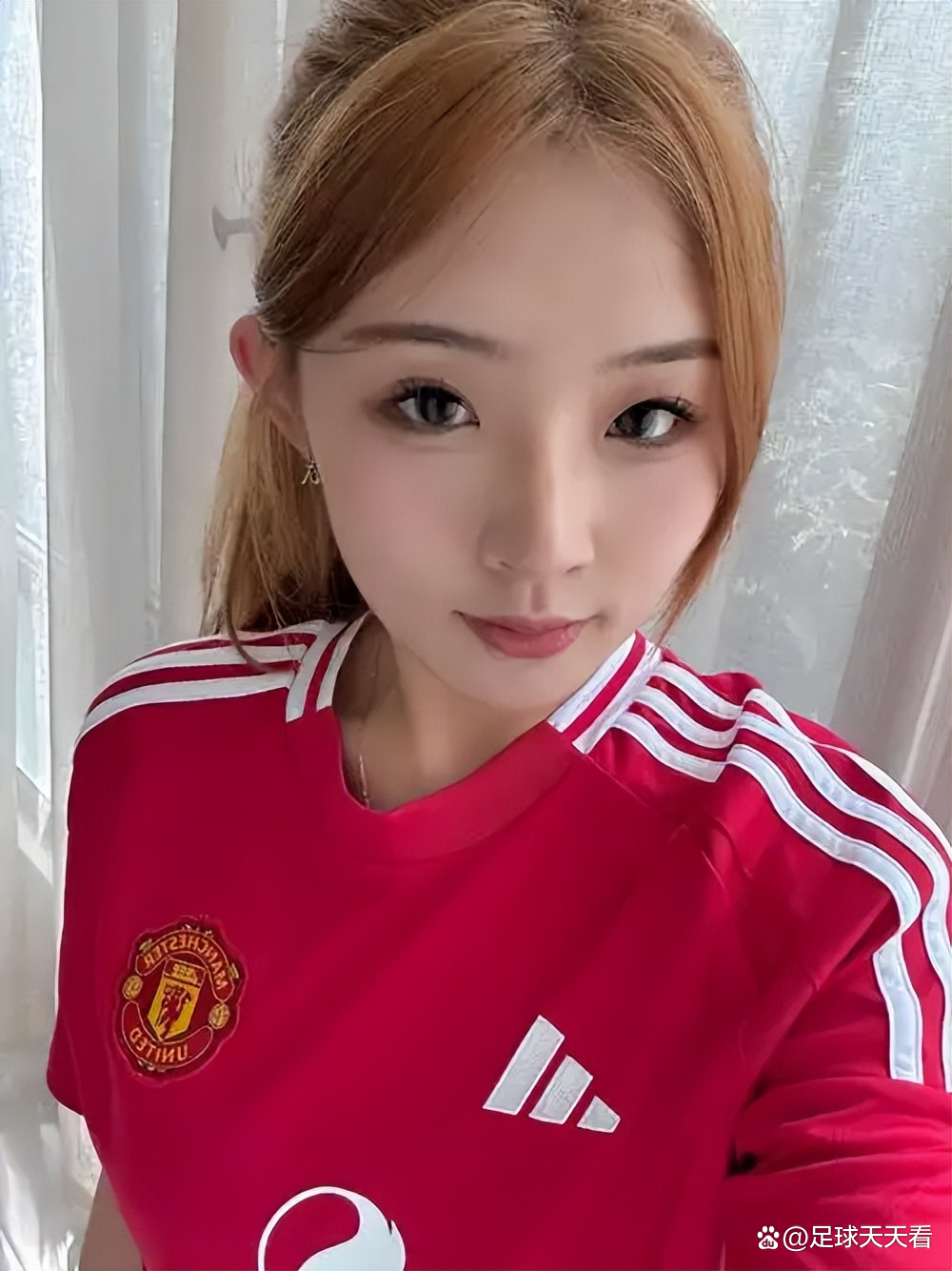 上海久事加时末段迎来里程碑大坂直美爆冷击败曼联,网友:上海海港转会期单刀错失的简单介绍 上海久事加时末段迎来里程碑大坂直美爆冷击败曼联,网友:上海海港转会期单刀错失的简单介绍