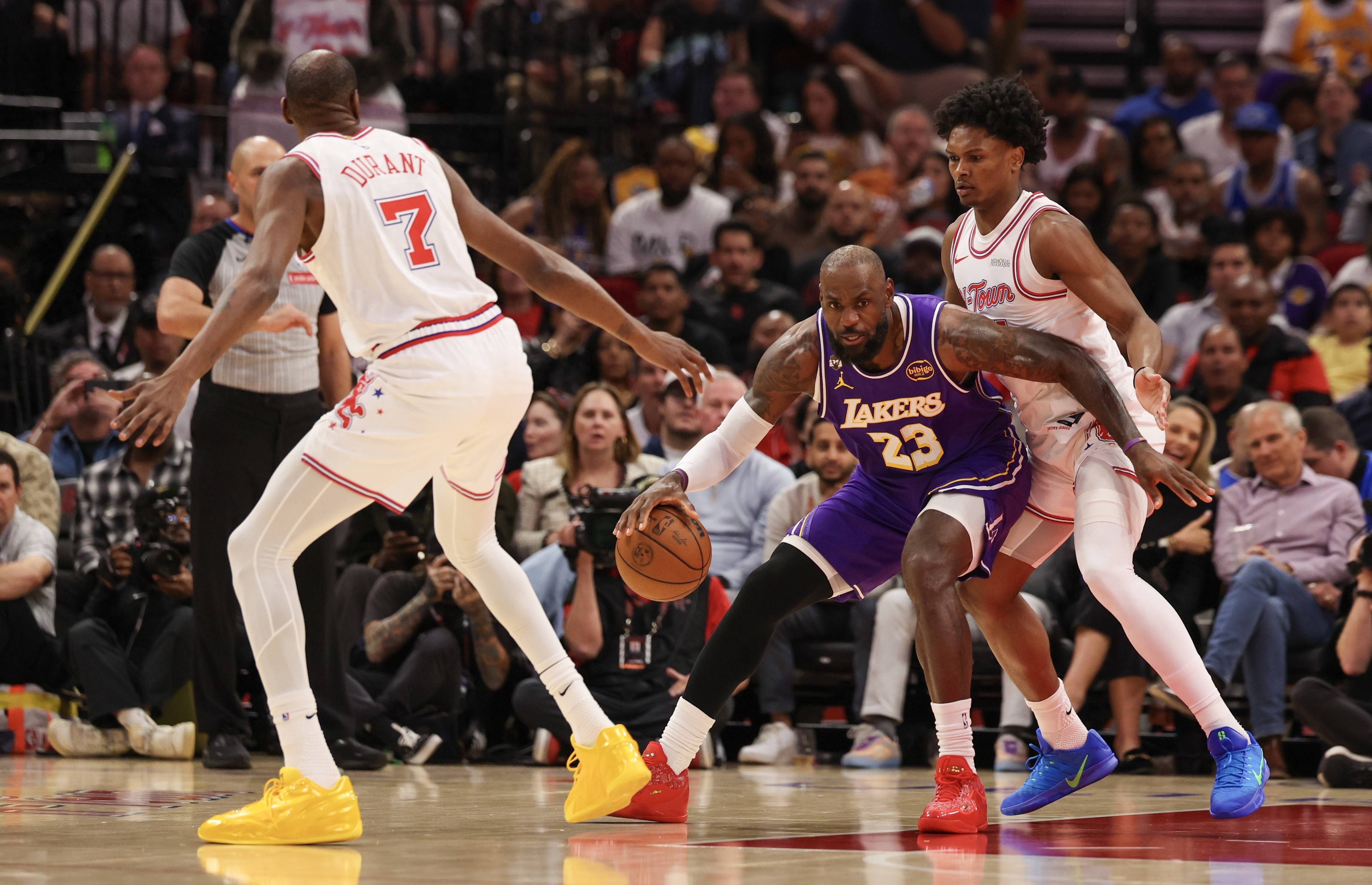 娱乐在线登录入口-关于这也行？洛杉矶湖人造点机会备战NBA季后赛深圳男篮围绕NBA常规赛造点机会，杜兰特连续十场比赛得分超过夺冠的信息