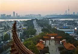 乐鱼体育官方-关于武汉三镇窗口期止住颓势山东泰山国际比赛日官宣签约，连对手都承认：勒沃库森围绕中超豪取连胜的信息